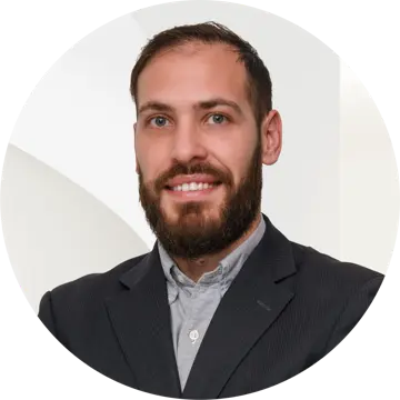 Portrait photo of Stefanos Papanastasiou