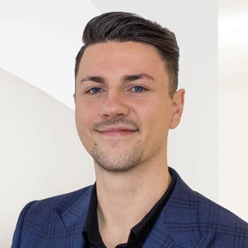 Portrait photo of Lukas Sonntag