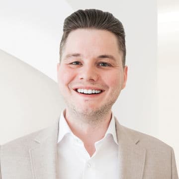 Portrait photo of Marc Herrmann