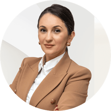 Portrait photo of Marina Bubalo