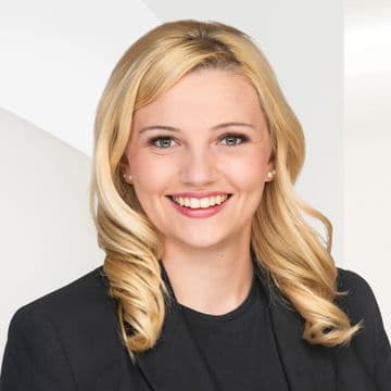 Portrait photo of Sophie Eichberger