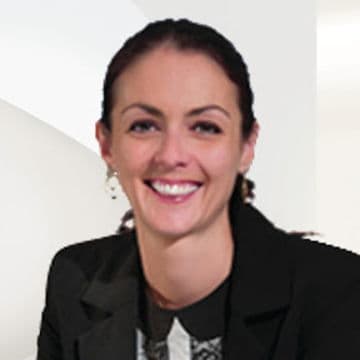 Portrait photo of Angelique Albino-Kratz