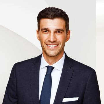 Portrait photo of Marcello Meyer