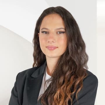 Portrait photo of Elona Reshani