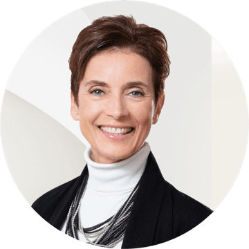 Portrait photo of Claudia Müller