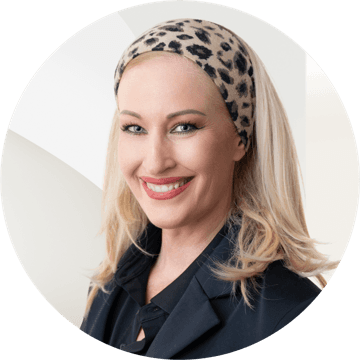 Portrait photo of Stefanie Triebel