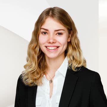 Portrait photo of Katharina Höfner