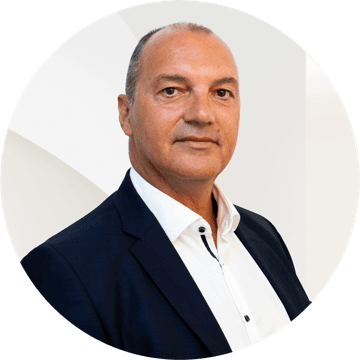 Portrait photo of Stefanos Tsoris