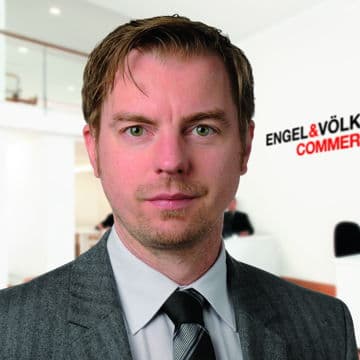 Portrait photo of Holger Schneeberger