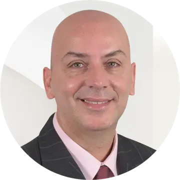 Portrait photo of Yannis Spanos