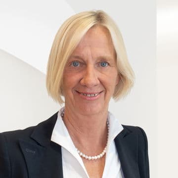 Portrait photo of Kathrin Hansen