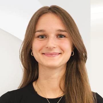 Portrait photo of Milenka Biedron