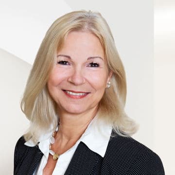 Portrait photo of Gabriele Schmülling