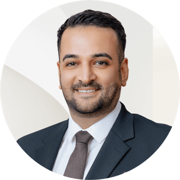 Portrait photo of Milad Piri