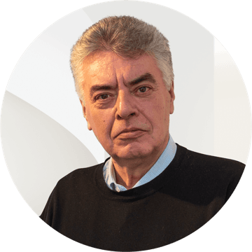 Portrait photo of Antonis Rizos