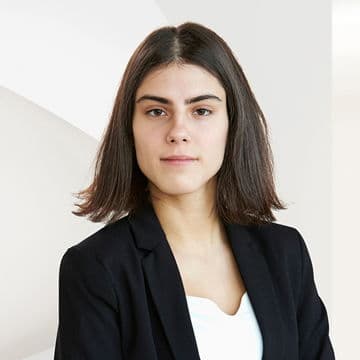 Portrait photo of Nicole Domingues