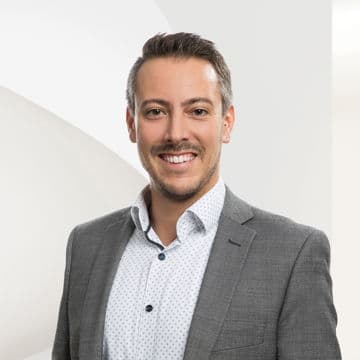 Portrait photo of Alexander Amesöder