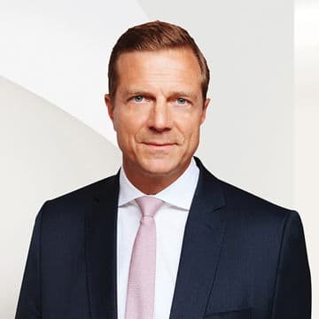 Portrait photo of Jörn Freudenberg