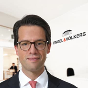 Portrait photo of Sven Stützel