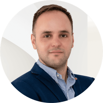 Portrait photo of Evangelos Bourazanis