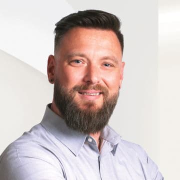 Portrait photo of Christopher Scheel