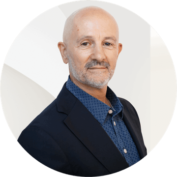 Portrait photo of Konstantinos Topaloudis