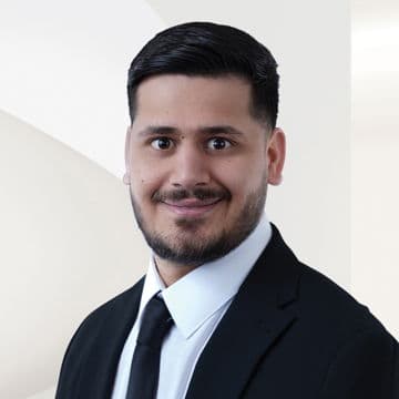 Portrait photo of Alireza Abasi