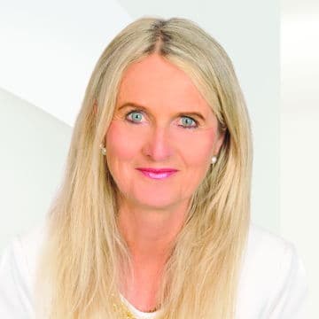 Portrait photo of Karin Gruber