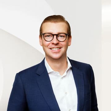 Portrait photo of Anton Hansen