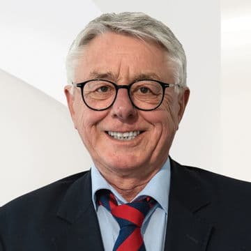 Portrait photo of Ulrich Wörle