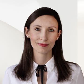 Portrait photo of Miriam Schidlewski