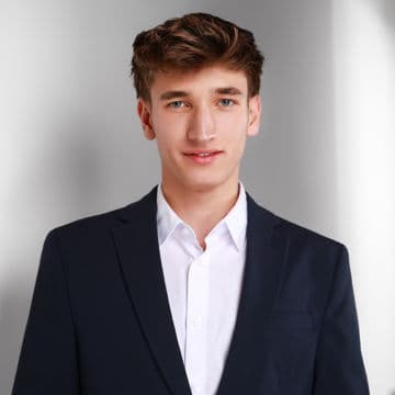 Portrait photo of Andrej Wagner