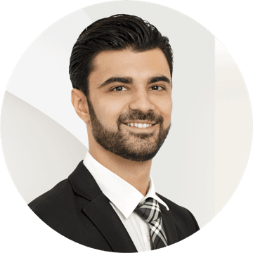 Portrait photo of Spiros Xenitiadis