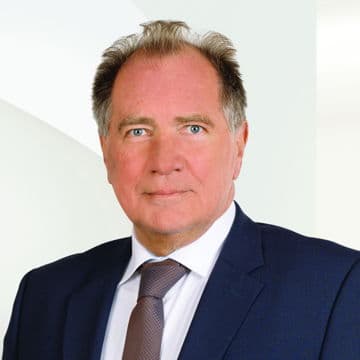 Portrait photo of Walter Kirchberger