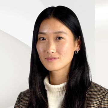 Portrait photo of Tina Jin