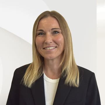 Portrait photo of Alexandra Kany