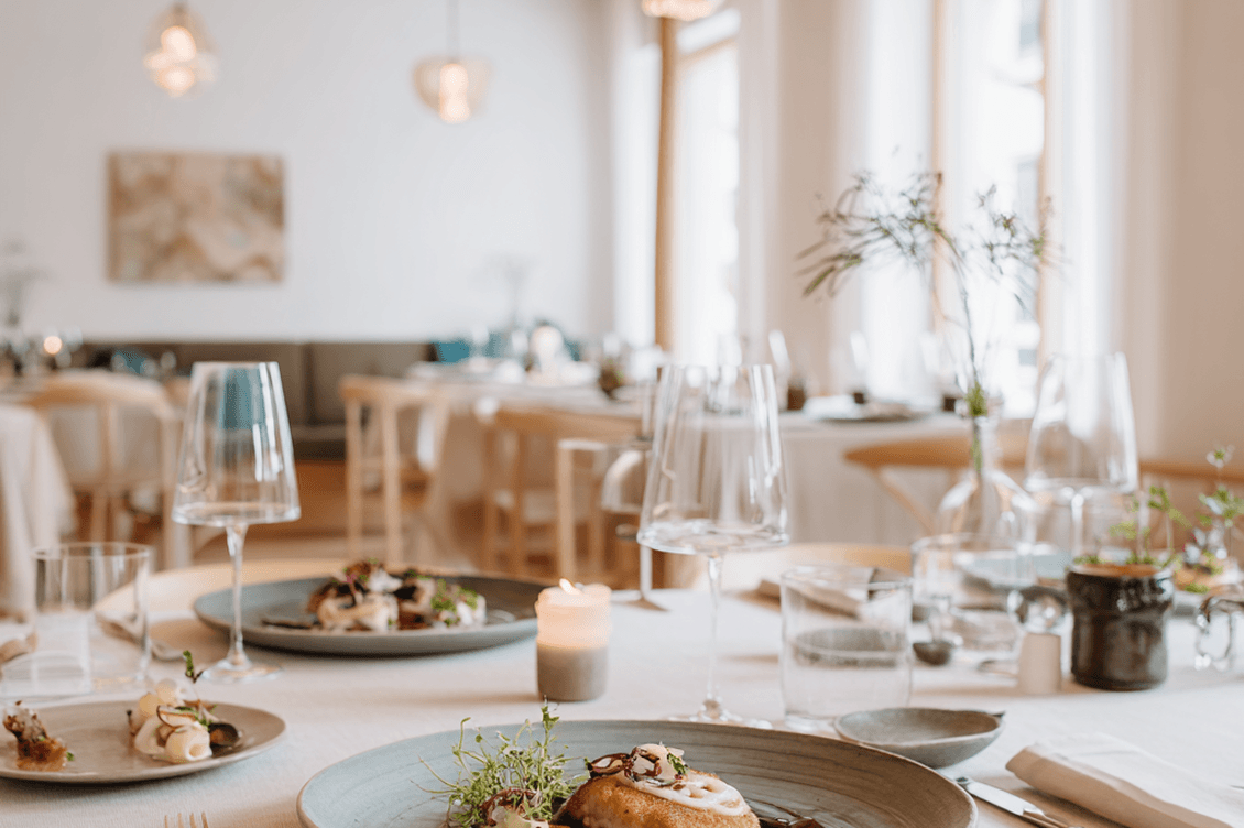 Schneeweiss Restaurant Berlin Friedrichshain