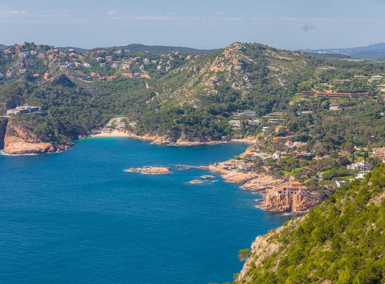 Vista de la playa de Begur, Puig de Sa Guardia