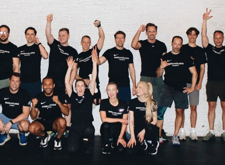 Photo of the Engel & Völkers Commercial Berlin team at CrossFit
