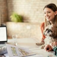 Hypothekenmakler erklärt die Unterschiede und Vorteile einer Festhypothek gegenüber einer Hypothek mit variablem Zinssatz in Dubai