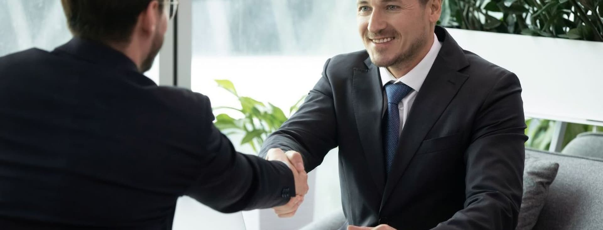 Como encontrar oportunidades imobiliárias antes de chegarem ao mercado
