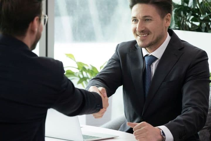 Como encontrar oportunidades imobiliárias antes de chegarem ao mercado