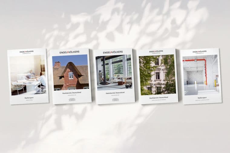Das Bild zeigt die Titelseiten von mehrere verschiedenen Marktberichten aus dem Engel & Völkers Research