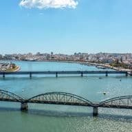 Portimão visto de cima com pontes