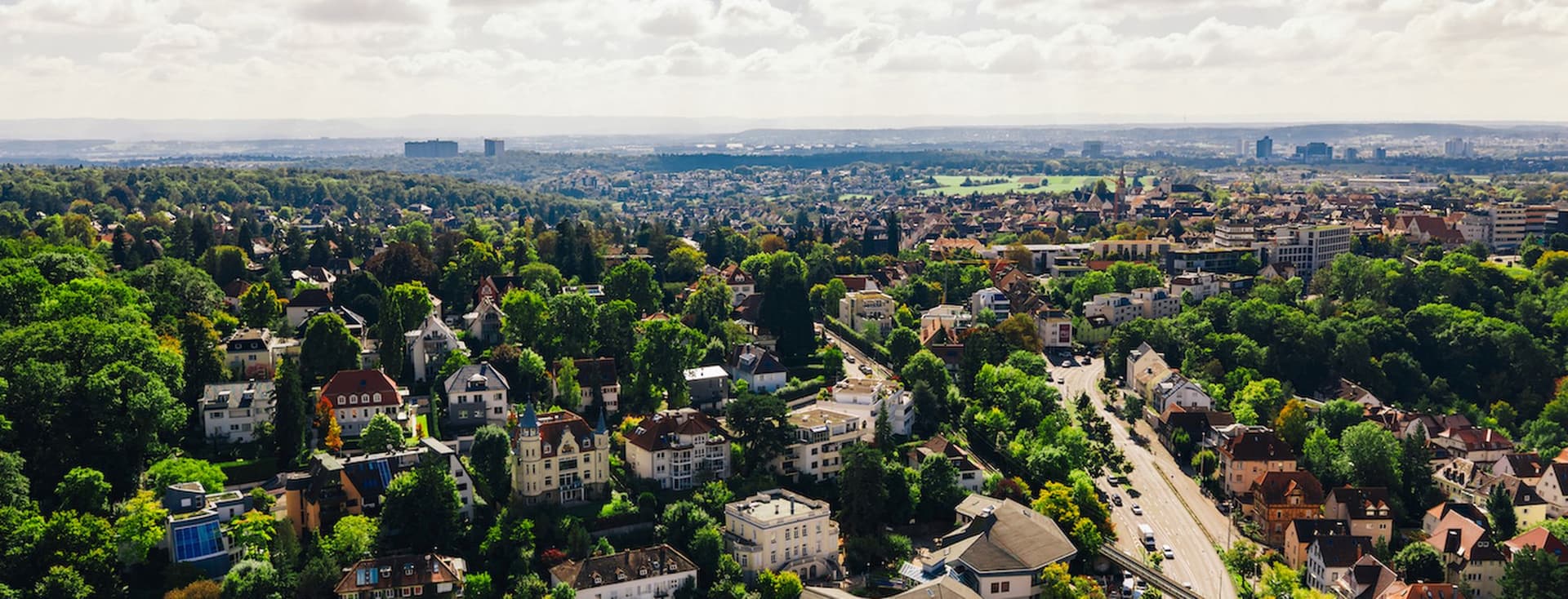 Buy your dream property in Degerloch-Sonnenberg with Engel & Völkers – idyllic, modern, and perfect for families!