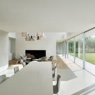 Exklusive Luxusimmobilie im Hamburger Nordosten als Beispiel für die Premium-Vermarktung von Villen und Anwesen im Alstertal und den Walddörfern.