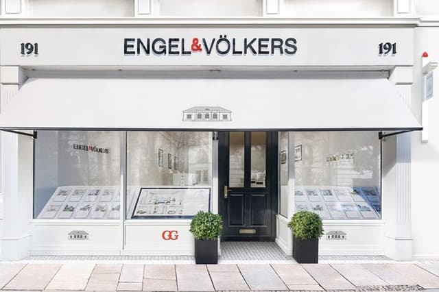 Engel & Völkers storefront