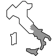 Un grande contorno nero e seghettato che ricorda una mappa attraversa l'immagine, con una macchia grigia e irregolare sulla destra, posta su uno sfondo a scacchiera trasparente AI-generated image