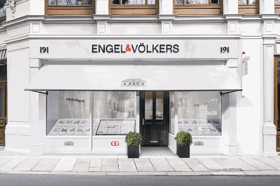 Die Engel & Völkers-Filiale im Nordosten Hamburgs ist die erste Adresse für den Verkauf hochwertiger Wohnimmobilien in den begehrten Lagen rund um das Alstertal und die Walddörfer.