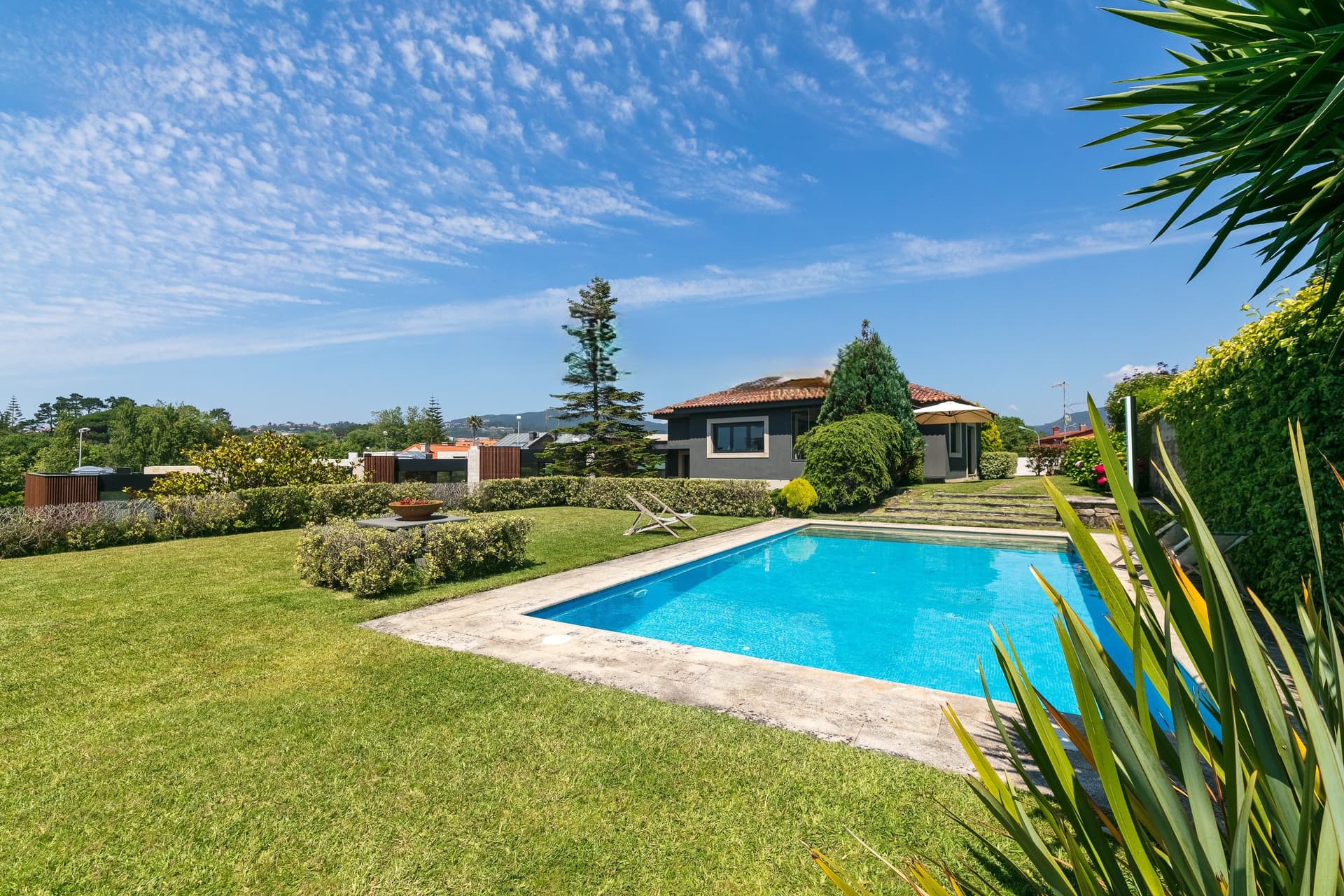 Imagen de una vivienda con piscina en Nigrán